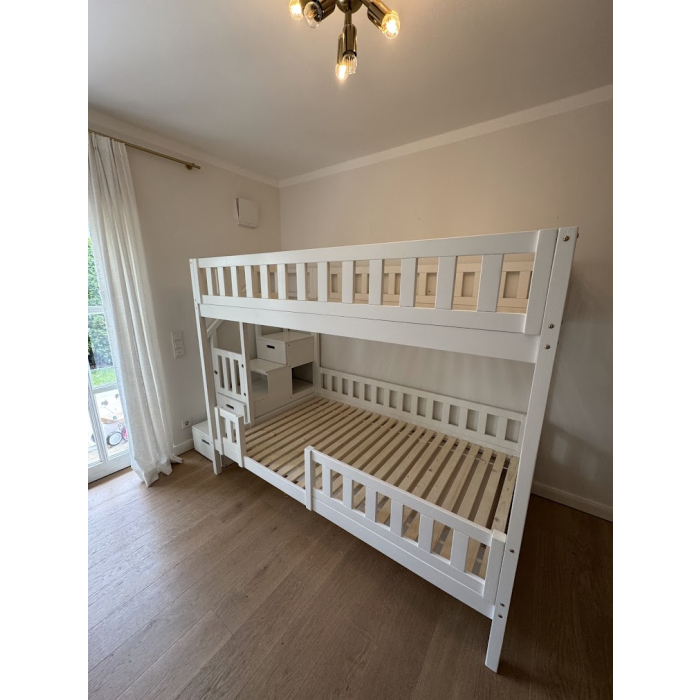 Treppenbett München im Kinderzimmer montiert